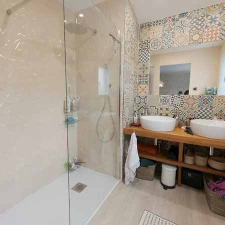 Hermosa Casa Con Terraza Y Jacuzzi En