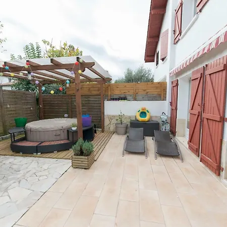 Hermosa Casa Con Terraza Y Jacuzzi En Hendaye